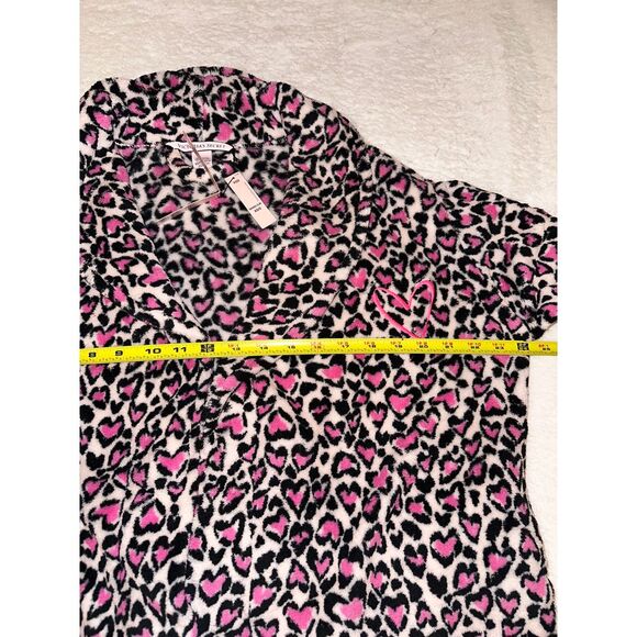 Victoria's Secret Pink Leopard Heart Print Cozy Fleece Robe‎ NWT - Picture 6 of 9